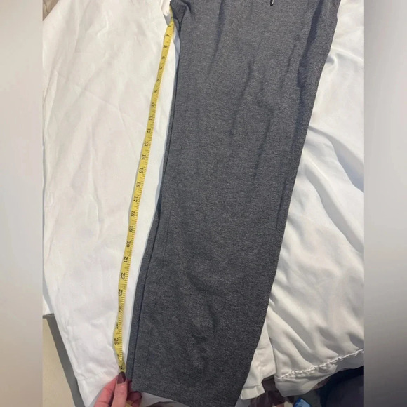 Lululemon On The Fly Pant 28"  Gray Size 8 - Picture 11 of 13